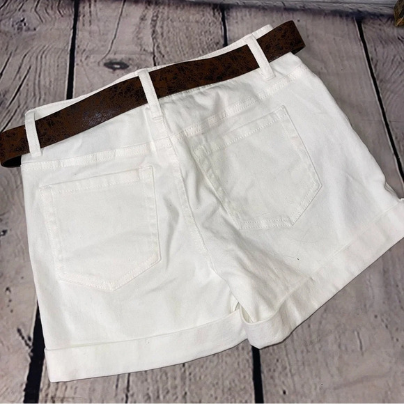 Dollhouse denim shorts and belt size small - Picture 2 of 3